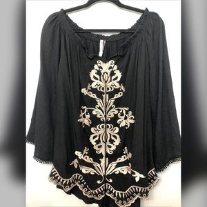 NWOT! Boutique-purchased peasant shirt